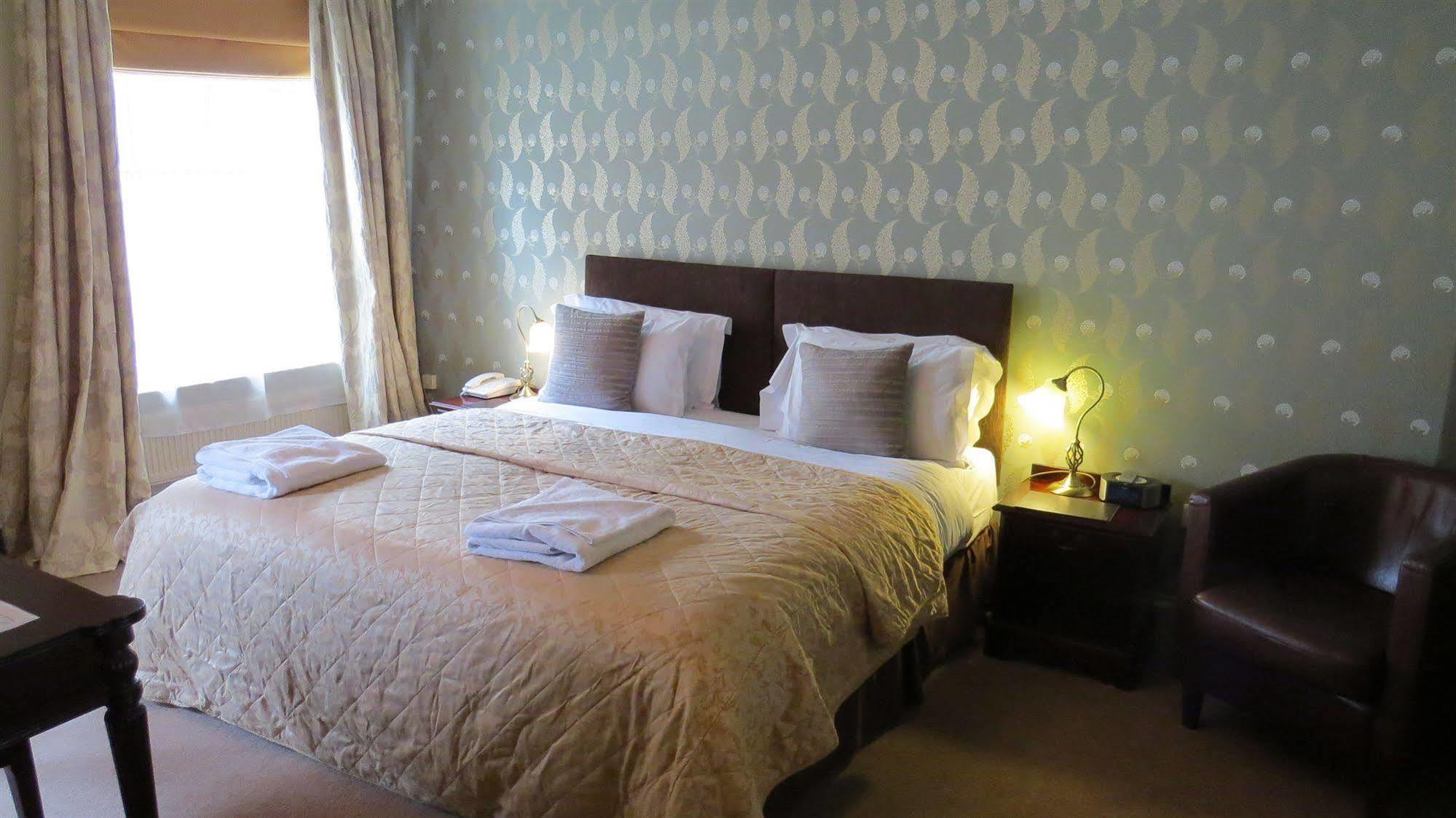 The Kings Head Hotel Ross-on-Wye Екстериор снимка